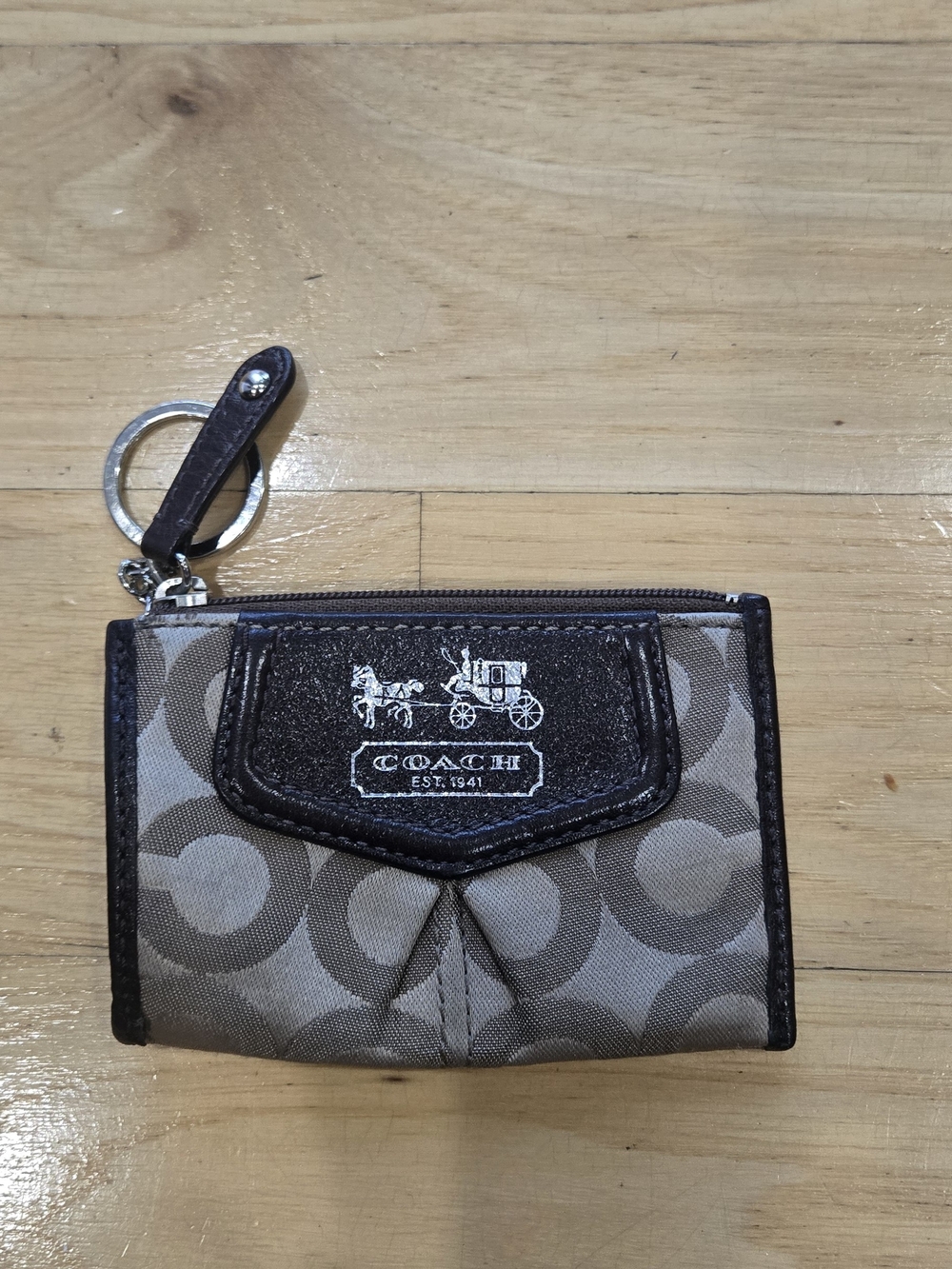 Coach Signature Canvas Key Card Wallet in Tan/Brown